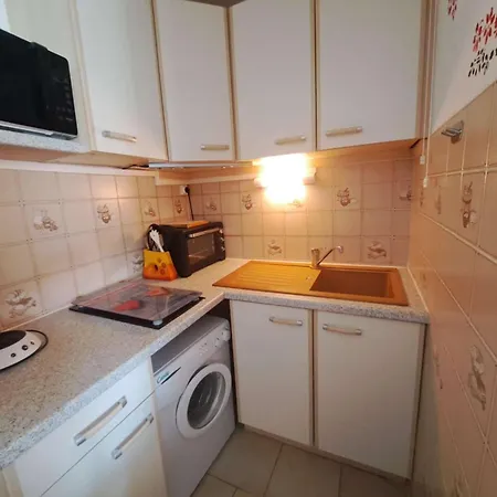 Apartmán 2 Pieces Avec Loggia Amenagee A Marseillan-plage - Fr-1-326-863